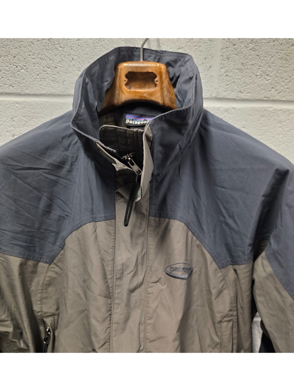Patagonia Gortex Primo Hooded Jacket Sz M Green Black 24x33
